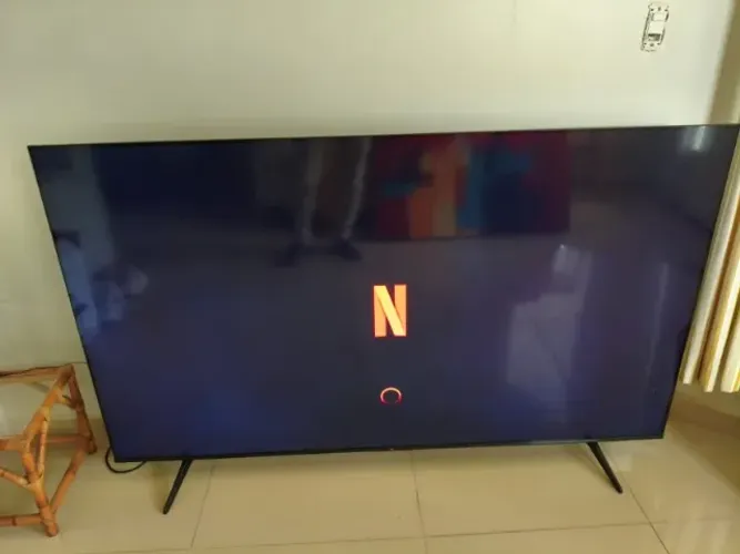 Smart TV 75 Polegadas - Semi Nova, LED, 4K, WiFi e Bluetooth, HDR10
