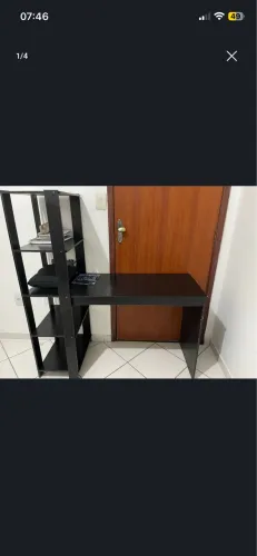 Vende-se escrivaninha