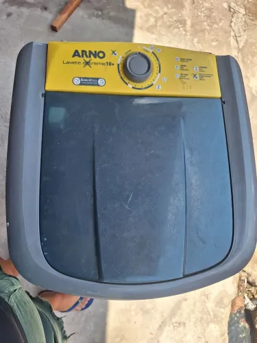 Vende-se MÁQUINA DE LAVAR ROUPAS TANQUINHO