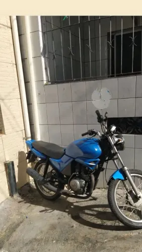 Ybr revisada uns dias atrás perfeito estado motor não fuma nada 