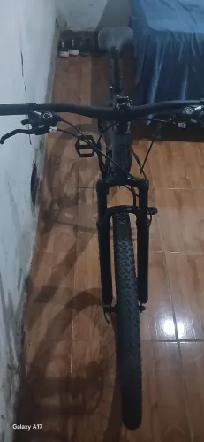 Bicicleta aro 29, quadro absolute Nero 5 nova zerada 2 km rodado apenas 