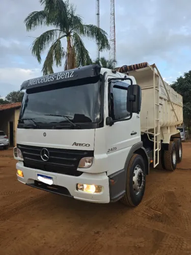 Atego 2425 Caçamba, Revisado ótimo estado