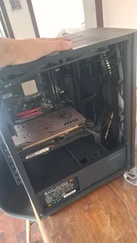 PC GAMER RYZEN 5 5600X + RTX 2060 + 32GB DDR4