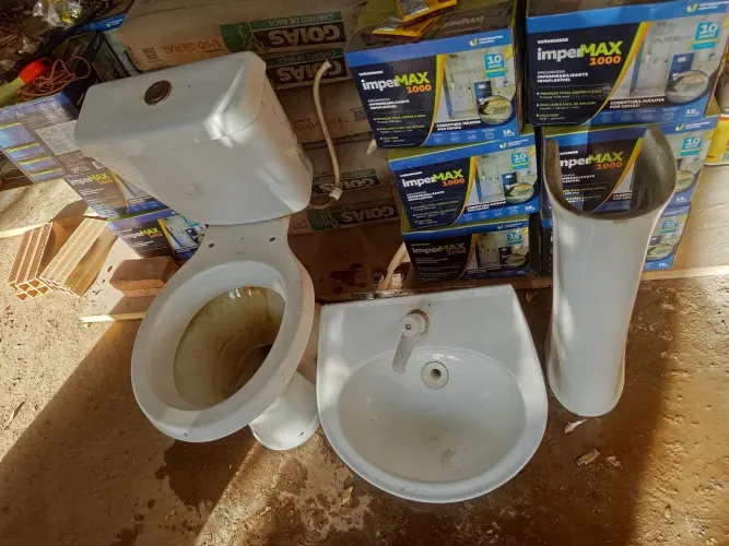 Pia / vaso sanitário completo