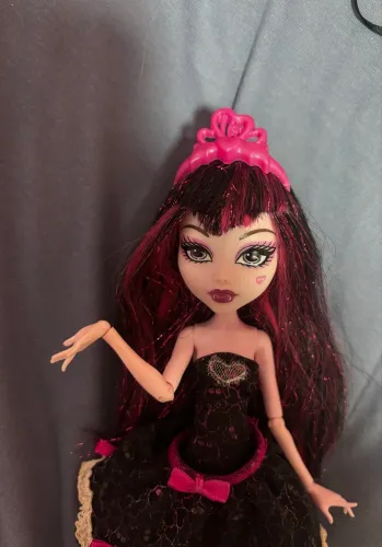 draculaura sweet 1600 g1