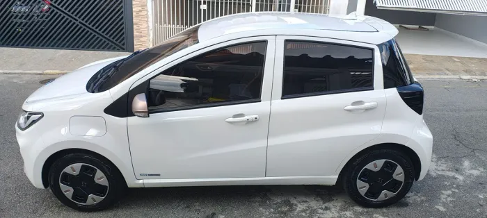 JAC E-JS1 62cv 5P Aut. (elétrico) 2023