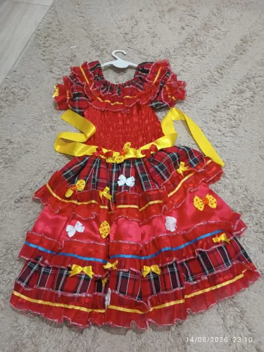 Lindo Vestido de Caipira! Tam 7 anos
