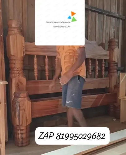 Cama casal torneada em Mourão