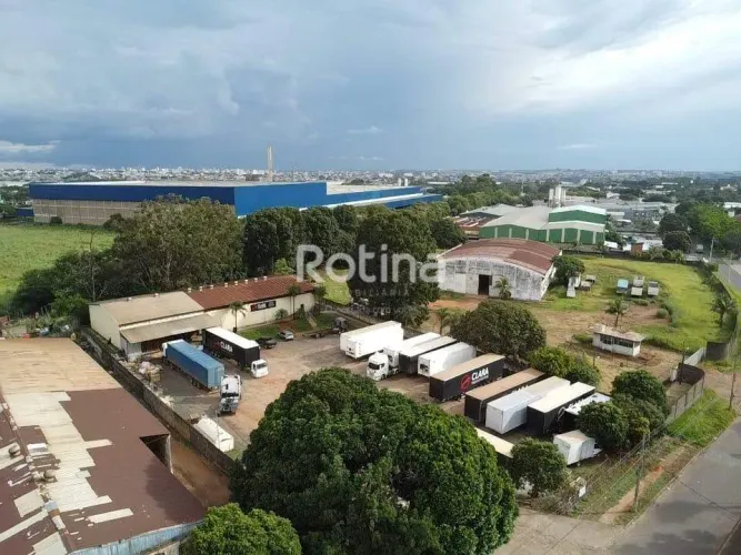 Galpão para alugar, Distrito Industrial - Uberlândia/MG - Rotina Imobiliária