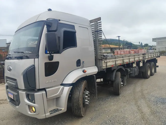 Ford Cargo Bitruck 2017