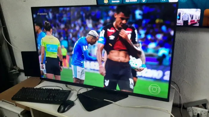 Smart TV 50 Polegadas 4K UHD | Netflix/YouTube | Funcionando Perfeitamente<br>