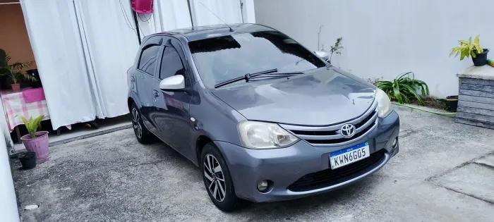 Toyota Etios X 1.3 Flex 16V 5P Mec. 2015