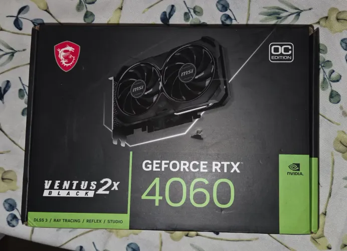 RTX 4060 (completa com caixa)