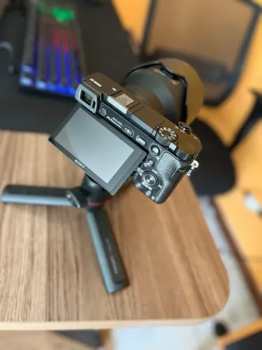 Sony A6000