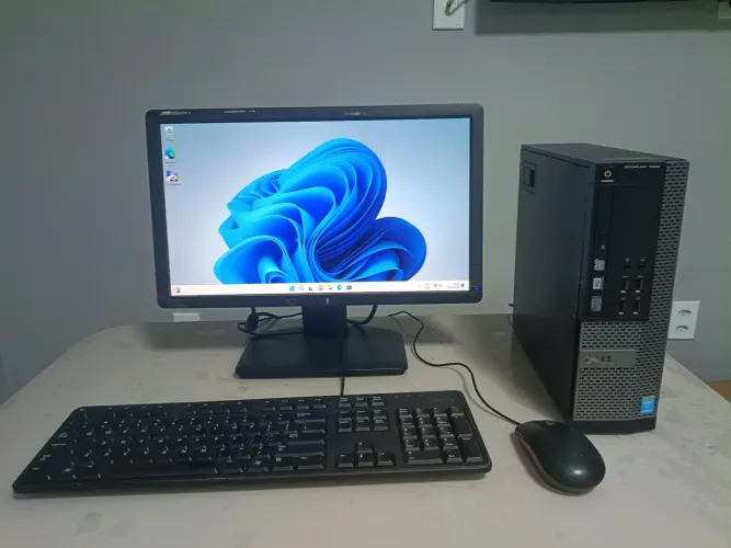 Vendo computador Dell completo 