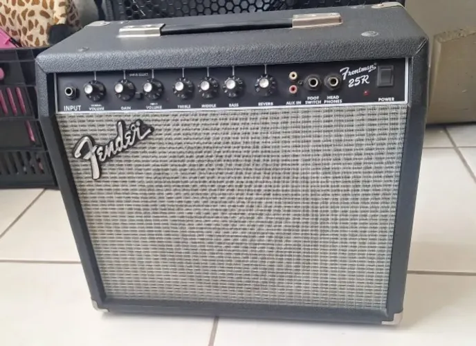Amplificador Fender Frontman 25R