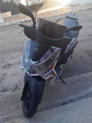 Moto muito boa Citycom 300iS