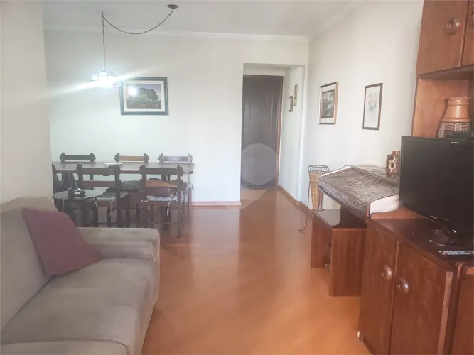Apartamento à venda com 2 quartos, sendo 1 suíte, no condomínio Portal Chácara Flora, São