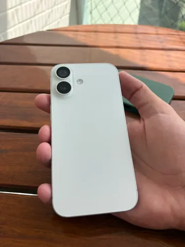 IPHONE 16 BRANCO (128GB) SEMI NOVO - IMPECÁVEL