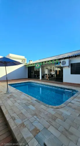 Casa térrea com piscina e edícula no Jardim Real.
