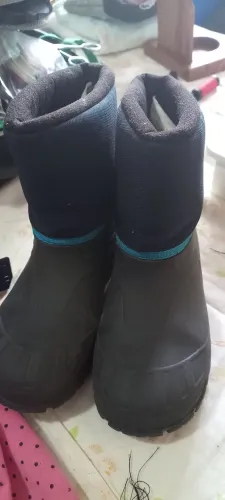 Bota quechua tamanho 30
