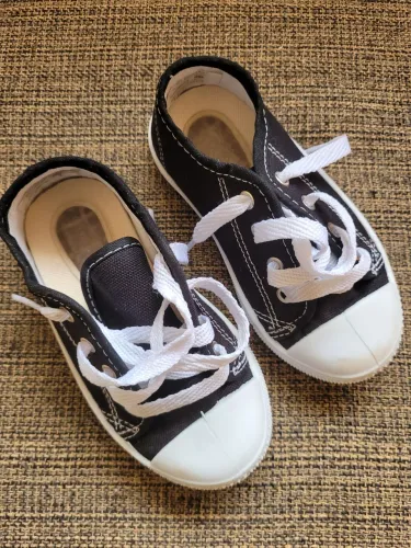 Tenis infantil