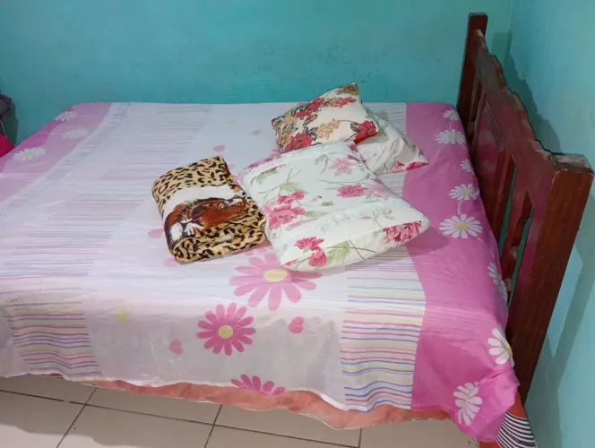Cama casal com colchão