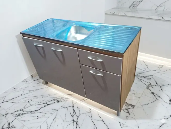 Balcão de cozinha e a pia 1.20