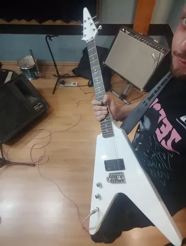 Fly V Fernandes Bsv55 com EMG81 ORIGINAL + elétrica EMG original, Made in Japan