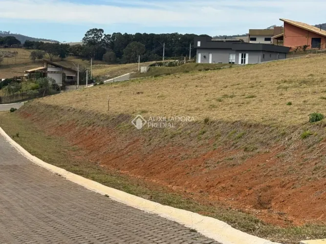 Terreno à venda no Centro de Joanópolis