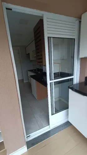 Porta de correr de vidro e alumínio 1,40 x 2,10