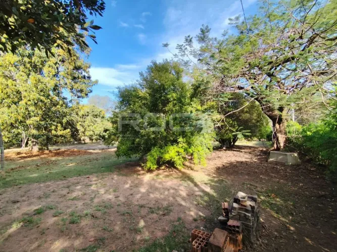 Casa à Venda e Locação no Varjão, São Carlos