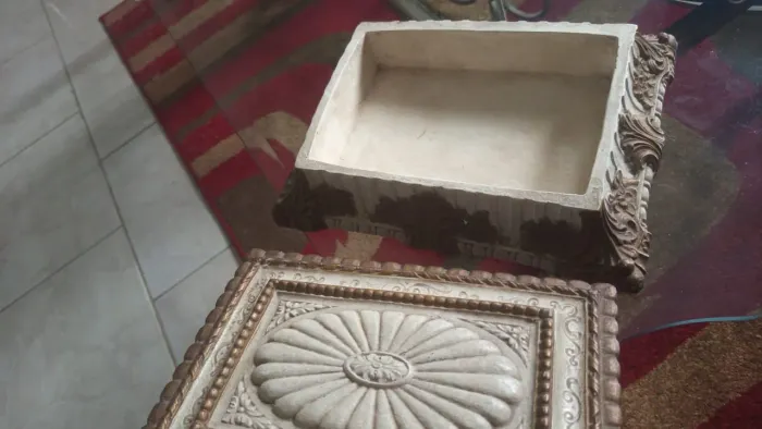 Caixa de cerâmica linda pesada