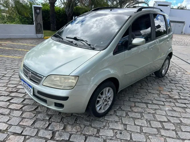 Fiat Idea ELX 1.4 MPI Fire Flex 8V 5P 2010