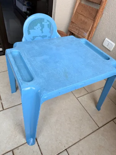 Mesinha infantil 