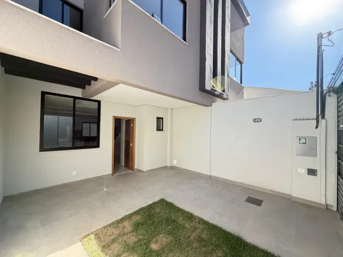 Casa duplex de 3 quartos com 1 suíte - 2 vagas