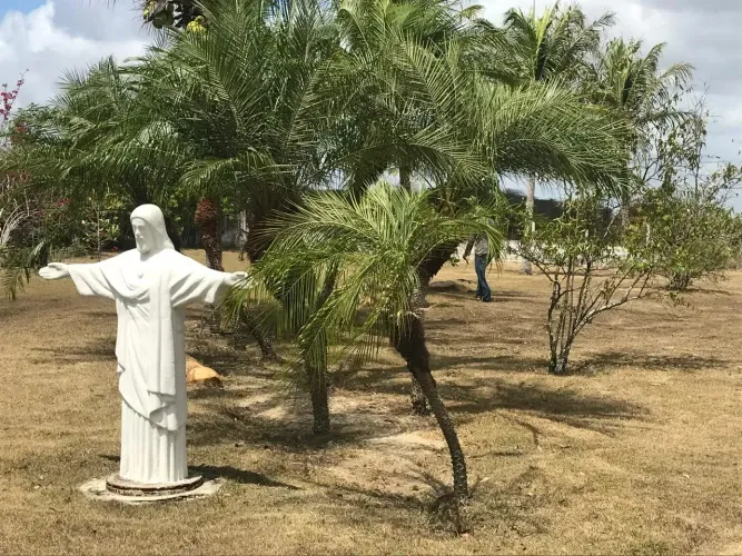 granja com 3.7 hectares na região de Monte Alegre as margens da RN