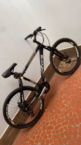 Vendo Bicicleta aro 26