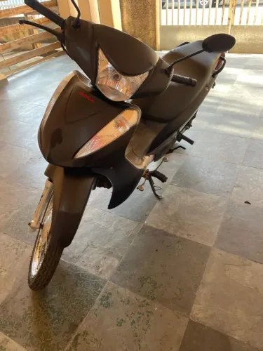 Honda Biz 125 Es