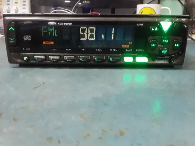 Radio Kenwood KDC-S5009 com Bluetooth no AM