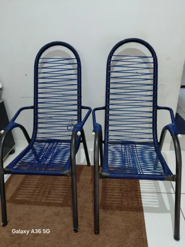 Cadeiras de esparguete 2 unidades a venda seminovo. Valor Unitário R$200,00