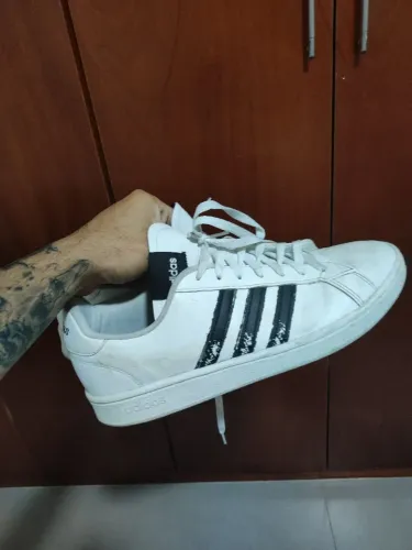 Tenis adidas original 44
