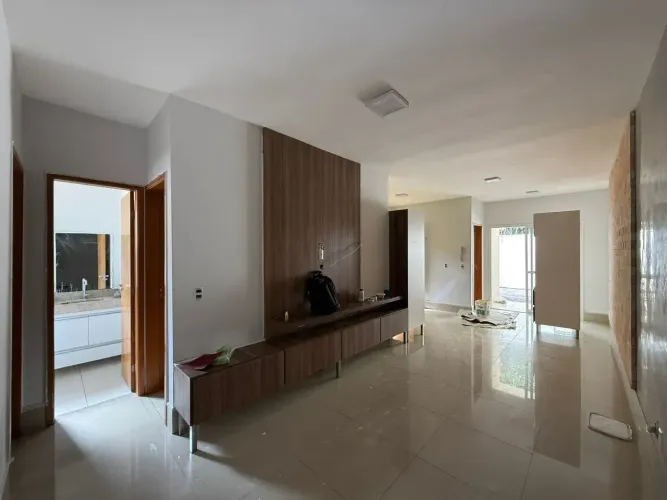 Casa 3 qtos, 133 m², prox a Telhas Eternit, Br 060 e Posto Tabocão