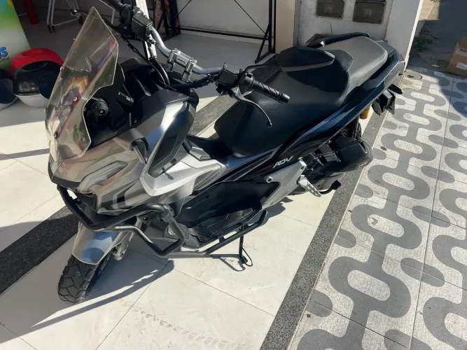 Honda ADV 150 ano 2023