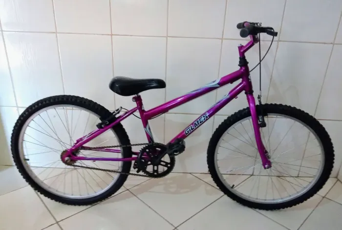 Bike juvenil aro 24 ! Está nova ! Aceito cartão!