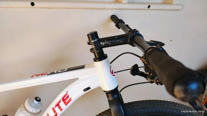 MTB ABSOLUTE NERO BOOST