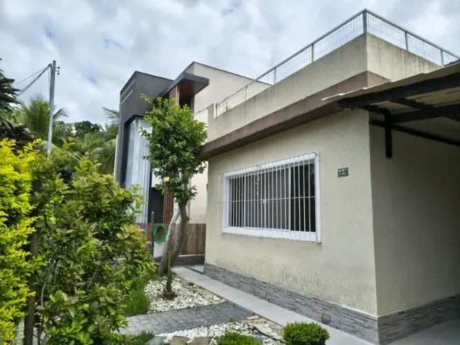 Casa em condomínio fechado, em Piratininga, com 4 quartos 2 suítes studio