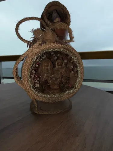 Peça artesanal em cabaça com ninho e filhote - decoração rústica