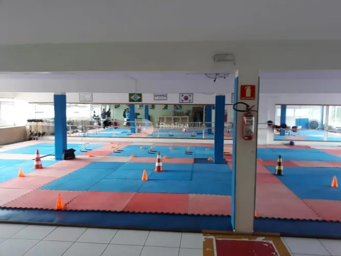Sala para alugar em São José dos Campos, Centro, com 350 m²