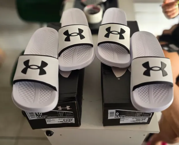 Chinelo Slide Under Armour original 